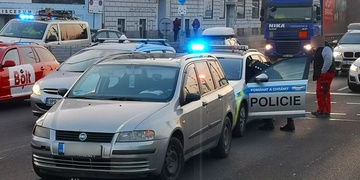 Střet auta s teprve pětiletým chlapečkem