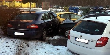 Odcizil auto a naboural s ním tři jiná