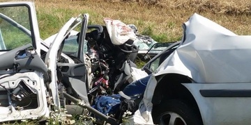 Tragická nehoda opět zcela uzavírá silnici na Domažlice!