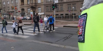 Policisté a strážníci obsadili křižovatky