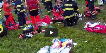 Dnešní zásah u tragické srážky vlaků - videa hasičů