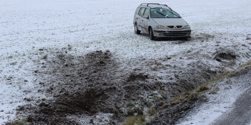 Dopravní nehoda za Touškovem ve směru na Pernarec