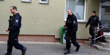 Policisté dopadli pachatele přímo při činu