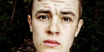 Já už budu hodný dědečku," tvrdí vnouček, co dědu okradl o 150.000