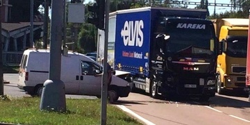 Pozor na nehodu Skvrňanská x Tylova