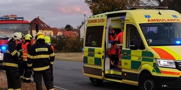 Jedenáctiletá holčička byla sražena autem přímo na přechodu