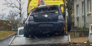 V Borku proletělo auto plotem a metalo kozelce zahradou