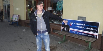 !  Mladý muž se neohroženě zastal malé holčičky