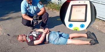S téměř čtyřmi promile napadl strážníka