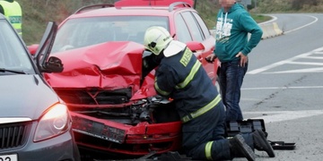 Aktuálně – Vážná dopravní nehoda u Letkova