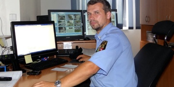 Kradl v Klatovech kola na zakázku, plzeňský strážník ho odhalil