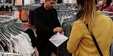 Pozor, falešní hluchoněmí opět v Plzni