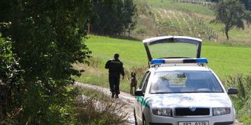 Zhatili další sebevraždu, nyní si úspěch mohou k dobru připočíst policisté