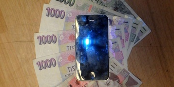 Batoh s mobilem a vyšší hotovostí hledá majitele