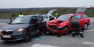 Černý den na silnicích? Během půl hodiny 5 vážných nehod!