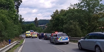 Šestnáctiletý cyklista utrpěl velmi vážná zranění