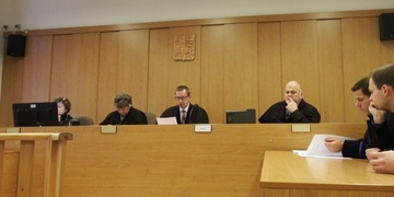 Soud vynesl zprošťující rozsudek nad plzeňskými policisty