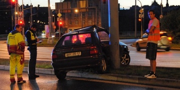 Mladý řidič nezvládl svůj vůz a havaroval