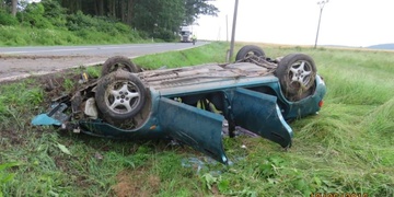 19letý řidič nezvládl auto a zranil čtyři kamarády