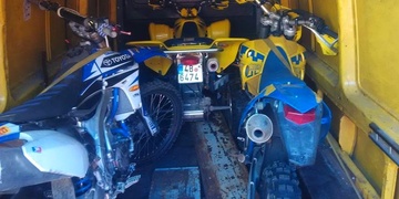 Zloději nám z dílny ukradli motorku a čtyřkolku