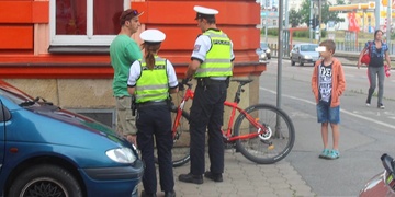 Řidička srazila cyklistu